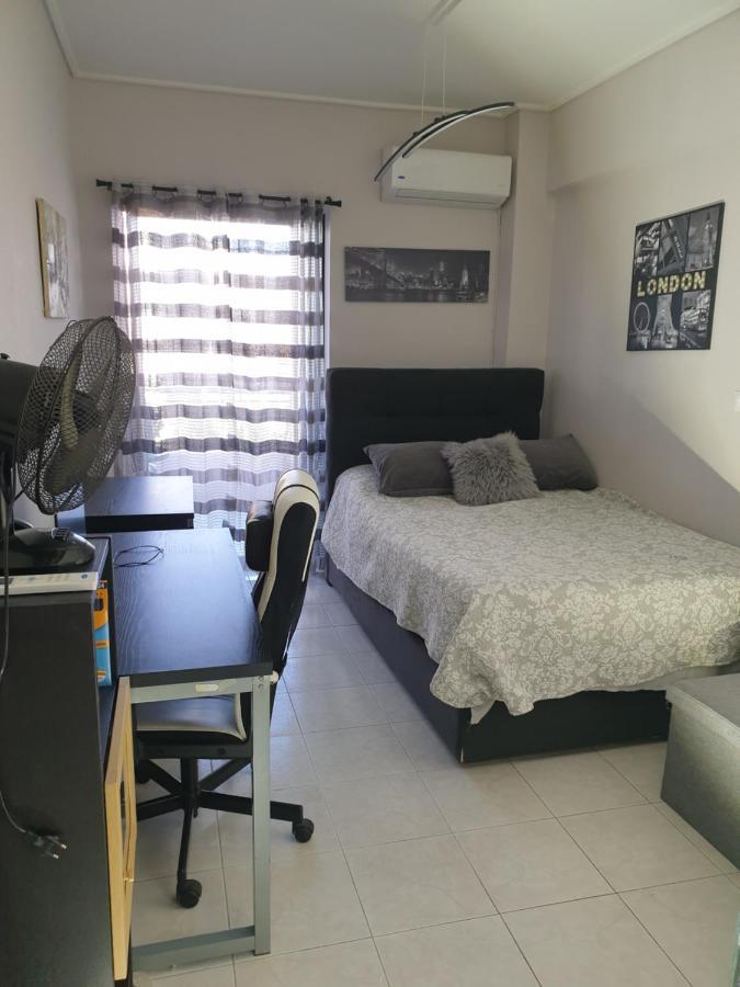 Modern 2Br City Flat 10Min From The Beach Athene Buitenkant foto