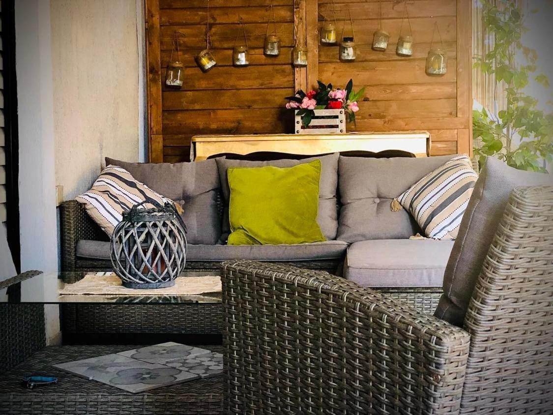 Modern 2Br City Flat 10Min From The Beach Athene Buitenkant foto